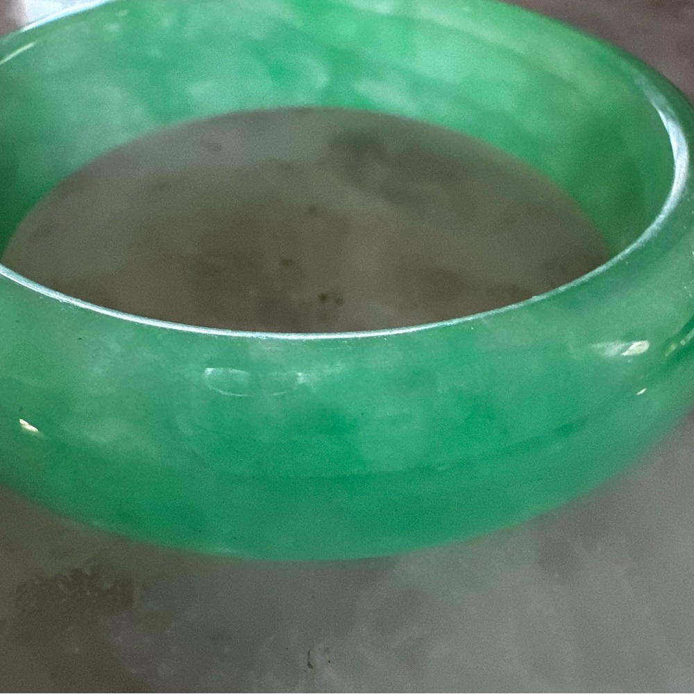 Natural Jade Bangle, Thailand Burma, Vintage
Neiman Marcus 2.9in x 2.3in x .32in